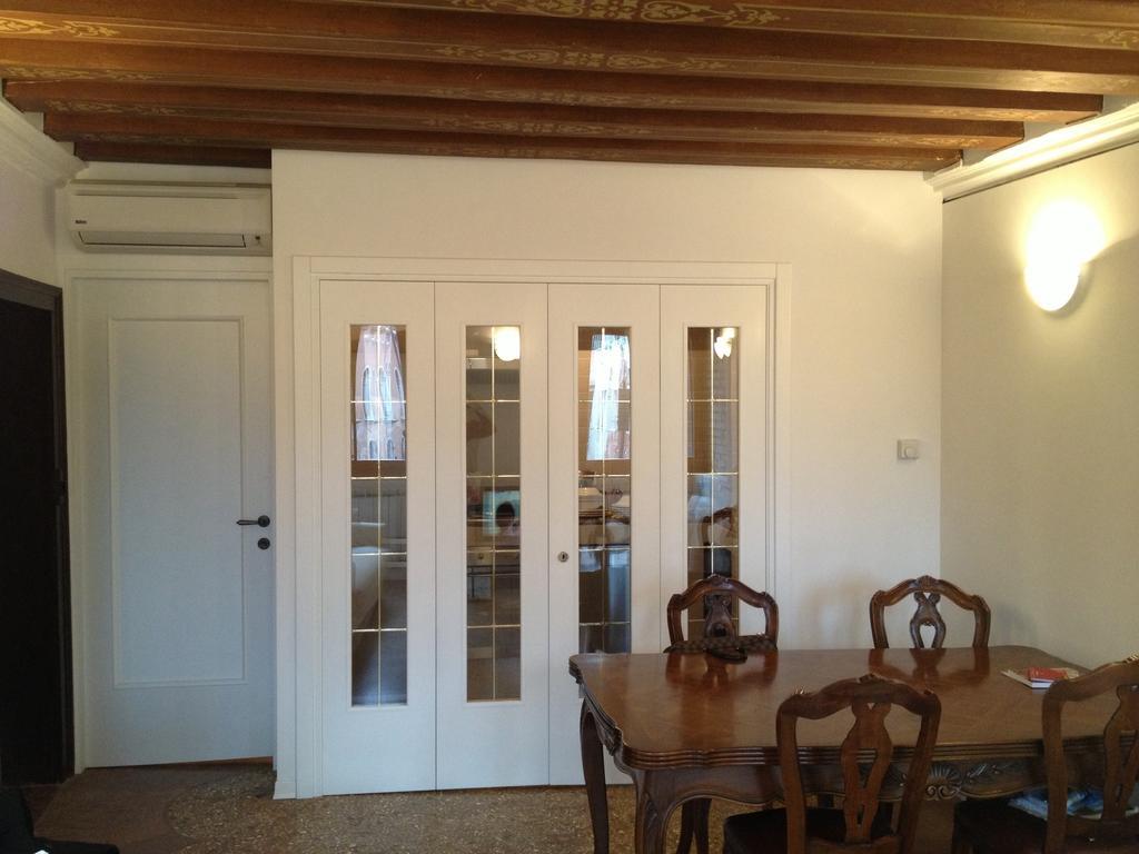 Venice Romantic Home Room photo